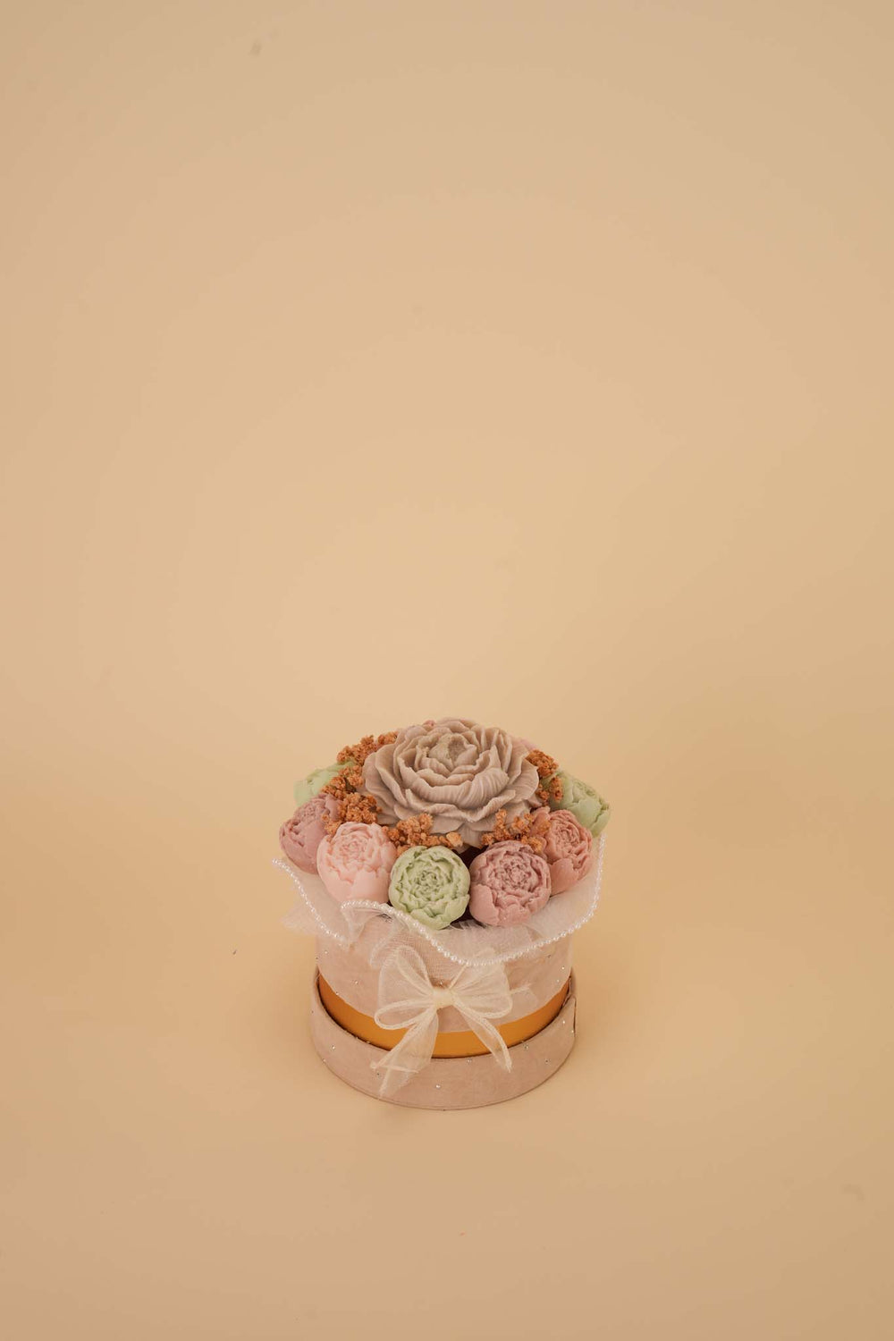 Mocha Bloom Candle Flower Box
